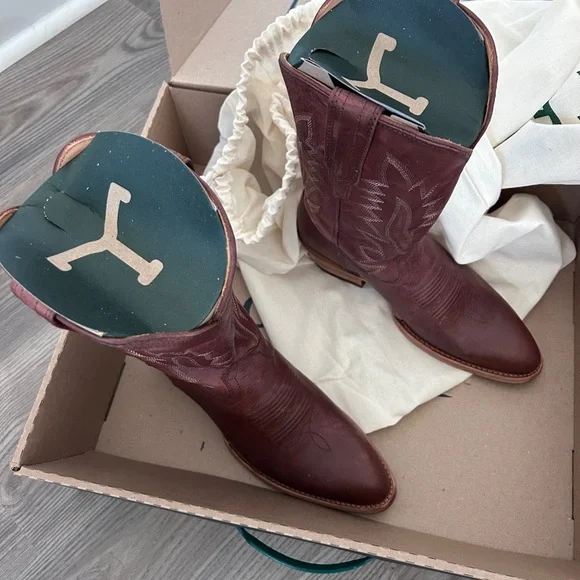 NIB Tecovas Jamie II Chestnut Leather Cowboy Boots with stitching - Picture 3 of 15